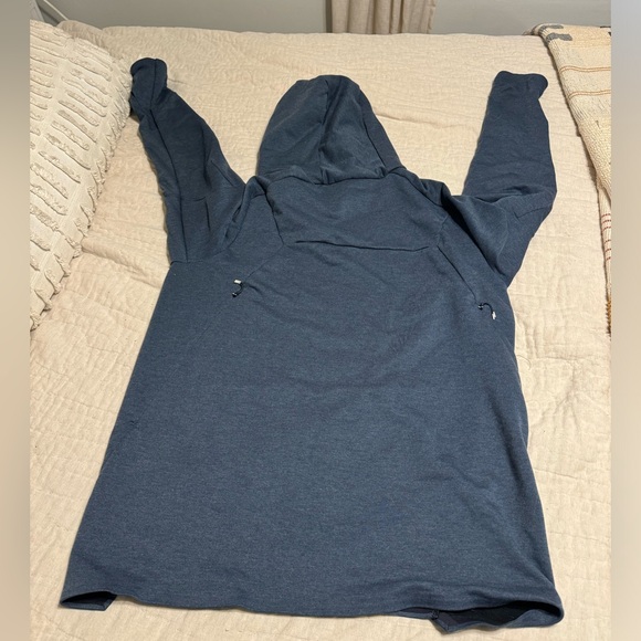 On cloud Running Jacket! - Picture 2 of 2